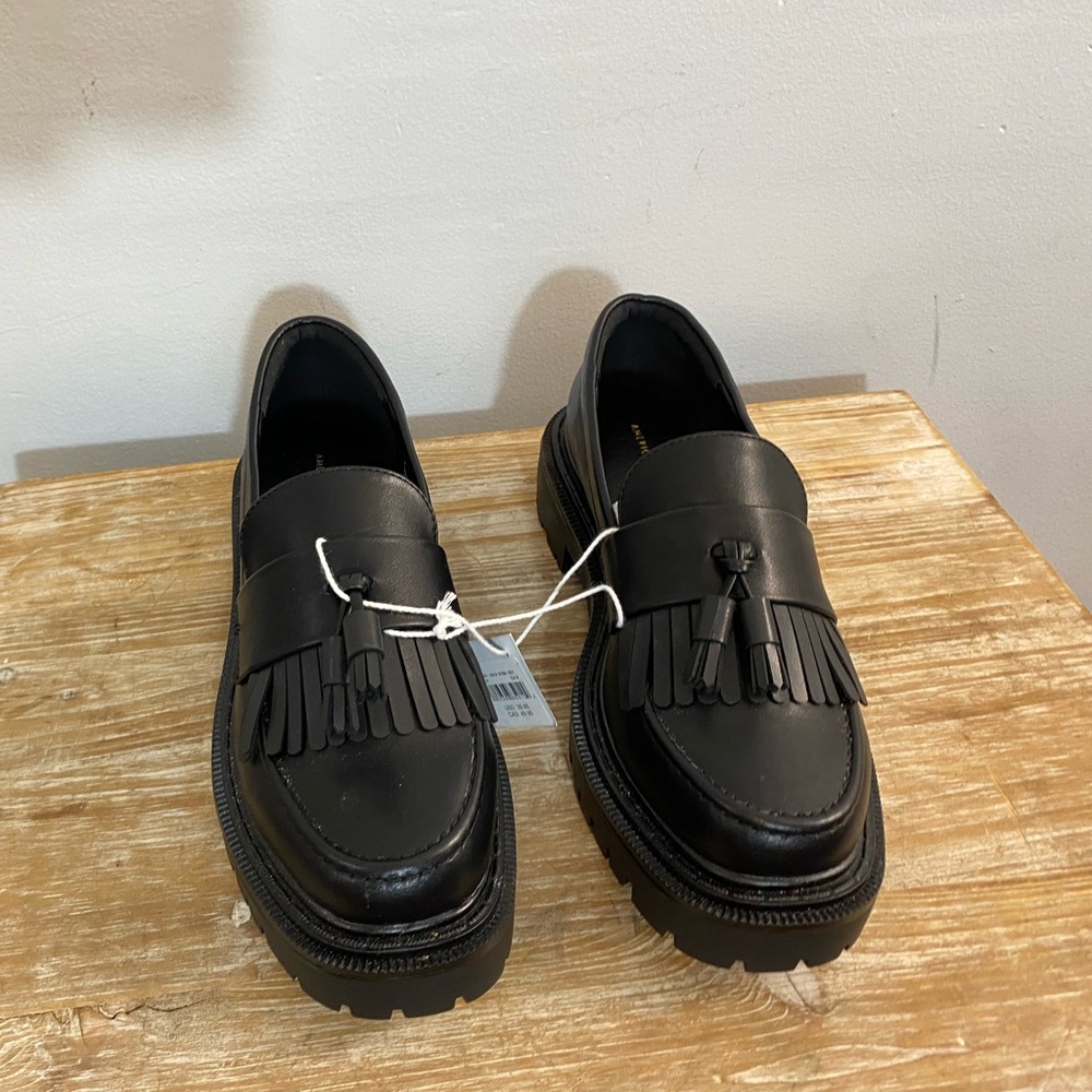 Women’s American Eagles Loafers  Black Size 8